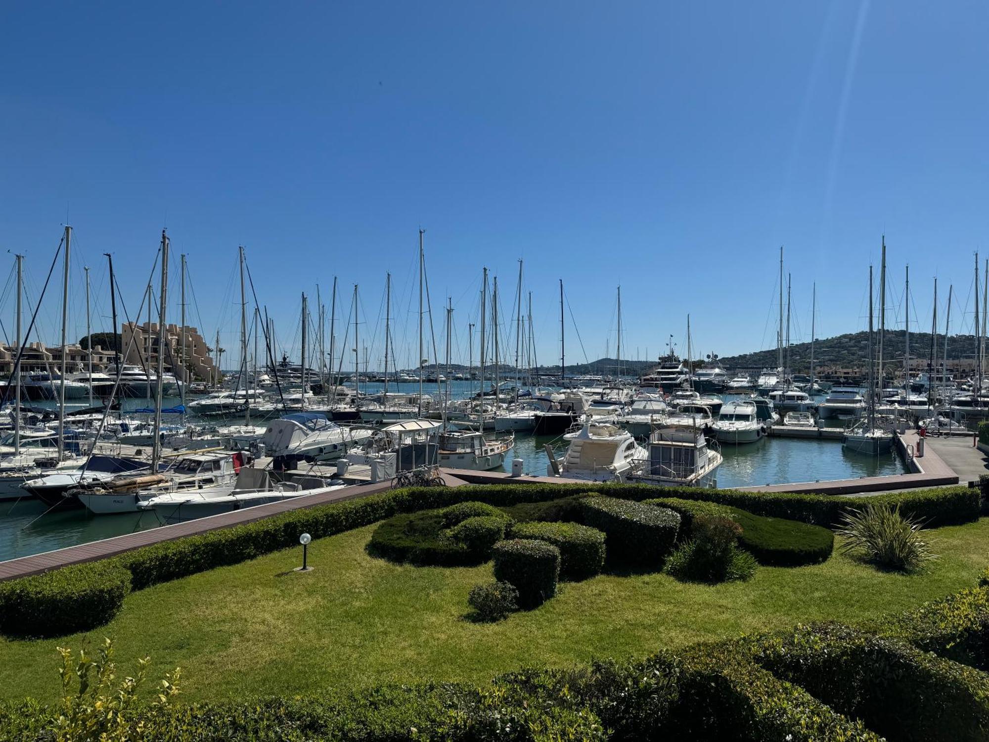 Apartamento Les Marines De Cogolin Exterior foto